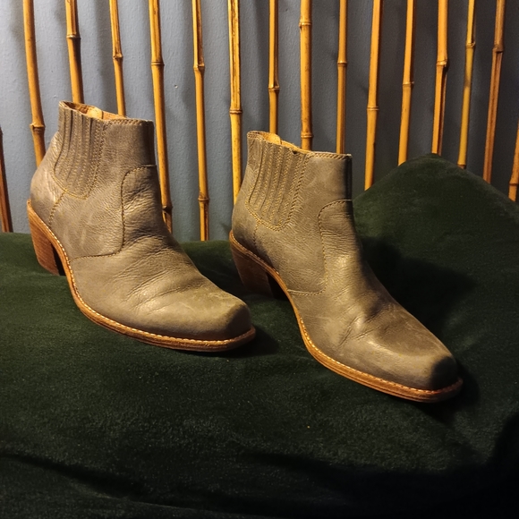 Latigo - Grey Distessef Booties - Picture 2 of 5